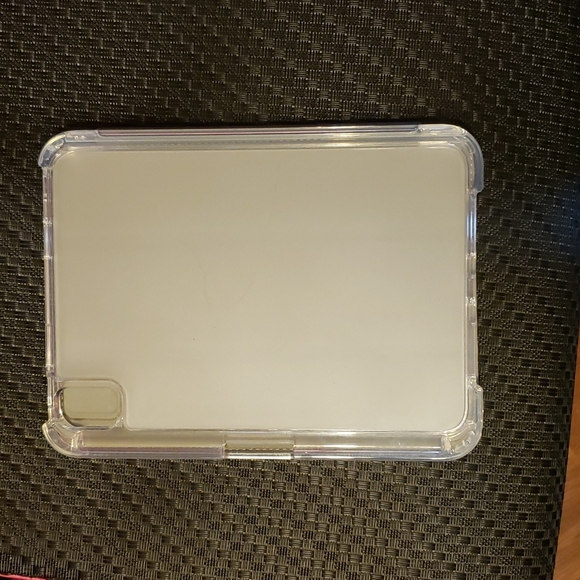 Brand new IPAD cover with clear back - Picture 2 of 3